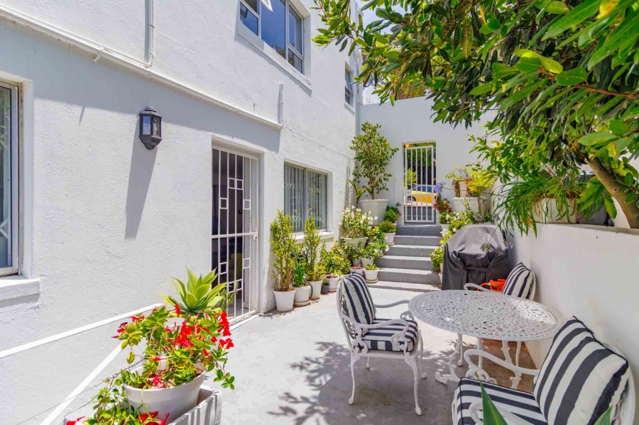 To Let 2 Bedroom Property for Rent in Tamboerskloof Western Cape